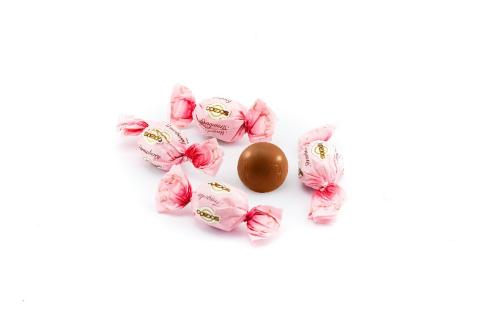 Socado Praline Twist Strawberry 1kg Coopers Candy